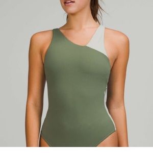 NWT Lululemon Nulu Asymmetrical Bodysuit size 2
